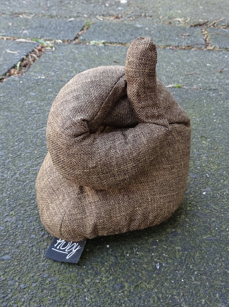 Klopper der Türstopper - 1 Kilo auf einem Haufen